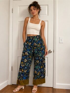 Anthropologie Navy Floral Wide-Leg Pants with Green Trim XS